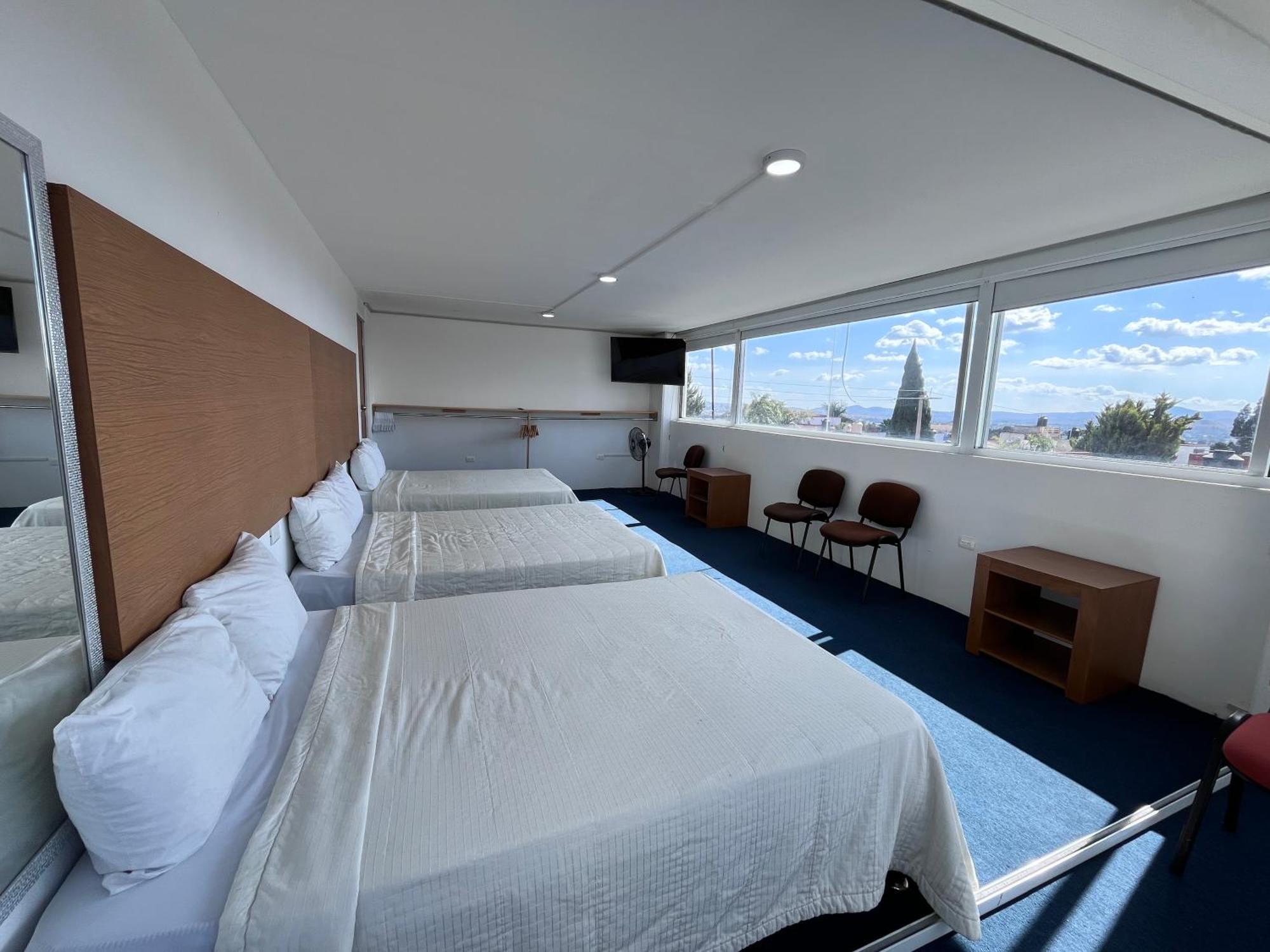 Puebla Inn Express Екстериор снимка
